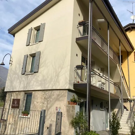 Biancogelso Vegan Bed and Breakfast Gardone Riviera